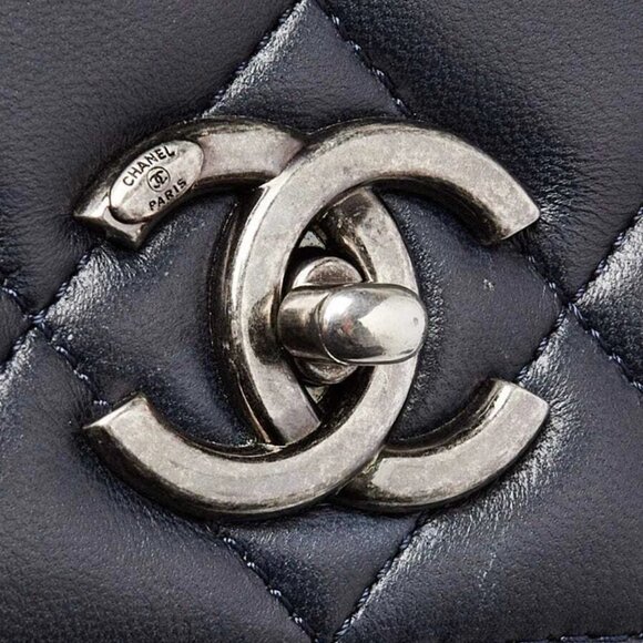 Chanel Navy Blue Quilted Lambskin Leather Large Trendy Bag - Picture 6 of 11